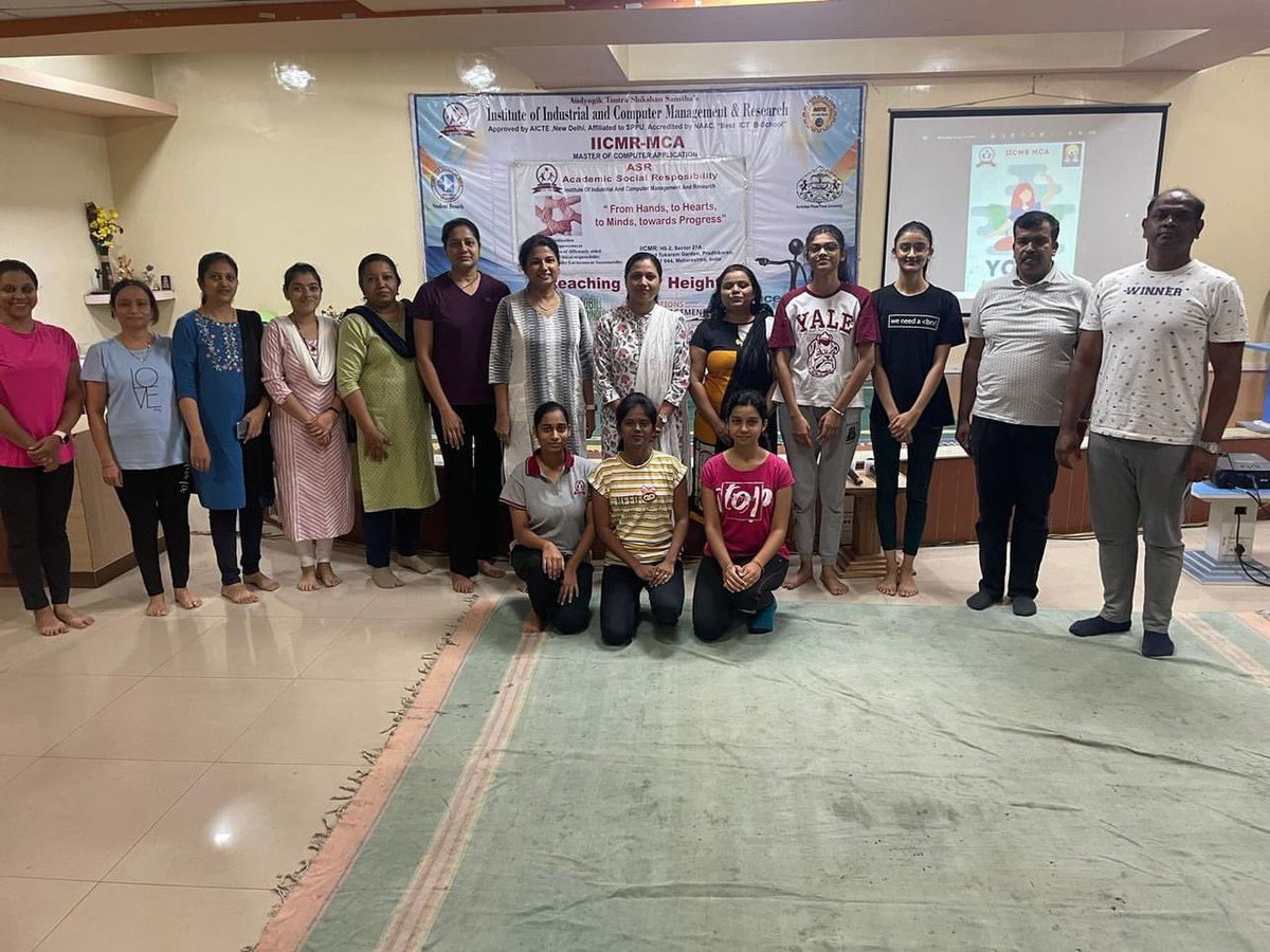 IicmrM's tweet photo. International Yoga Day Celebration at IICMR MCA . Mrs. Seema Mahalungkar , Certified Yoga Trainer delivered session on Yoga for all . She also guided how to do different Yoga Asana .IICMR MCA students and staff performed various Yoga Asana. https://t.co/evvb9Nz8Xi