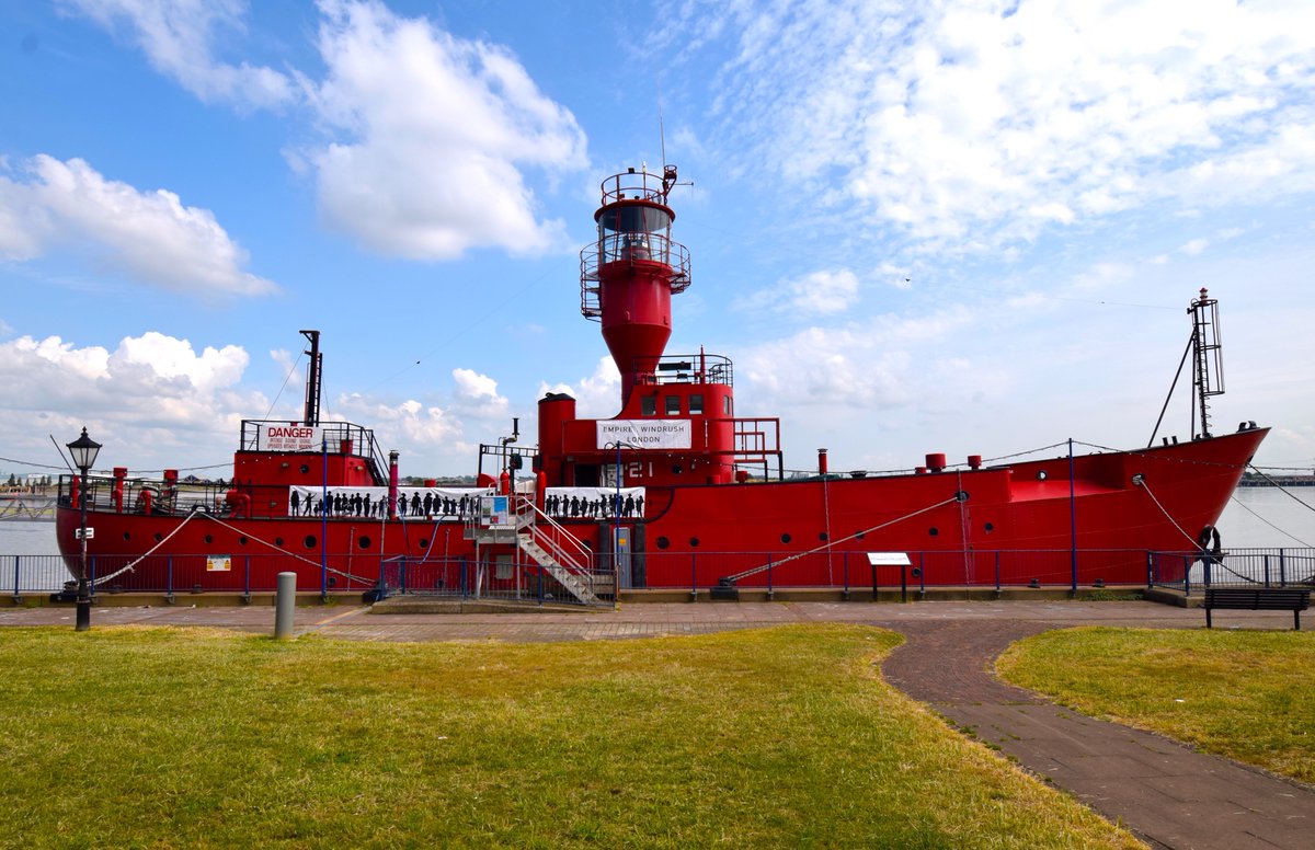 FraserG32883664's tweet photo. LV 21 celebrates the 75th anniversary of Windrush Day, 22nd June 1948. @LightVessel21 @WindrushDay @visit_gravesend @LondonPortAuth @NHSEngland #HMTEmpireWindrush #Railheritage #WindrushDay75thAnniversary #Windrush75 #NHS #WindrushDay #Gravesend #Tilbury #PortofTilbury #Thames https://t.co/zufib6r5Bj