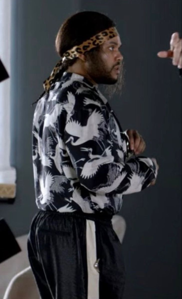 ɛıƖɛ on Twitter "How do u have more cake than me? https//t.co