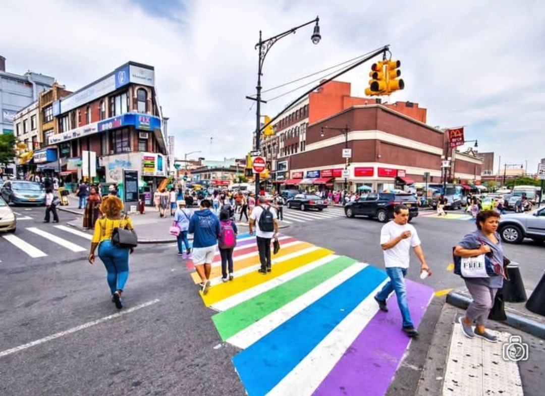Uptowncollectiv's tweet photo. The X-Files: Pride 🏳️‍🌈 Edition

📸: #f0t0_guy | IG

#TBT #TheGramUPTOWN #UptownLove #WashHts #Harlem #Inwood #InTheHeights #Dyckman #ElBronx #WashingtonHeights #PlanetUptown #UptownCollective #UptownCollectiv https://t.co/XezCpCORHc