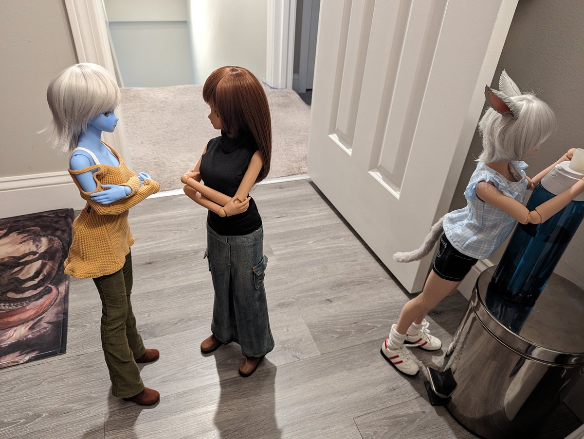 GhostKarin's tweet photo. "Kanata thought I was the zombie. I'm still finding dirt in places.", "Maybe if you hadn't changed your hair color?" #SmartDollResolute #SmartDollSingularity #SmartDoll #ysthola #FinalFantasyXIV #volksdollfiedream https://t.co/5GtrellvW9
