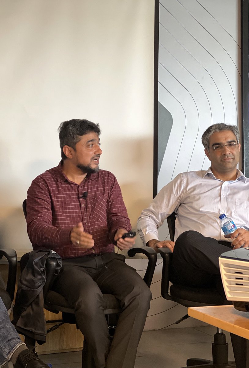 Daftarkhwan's tweet image. &quot;#AI is only going to increase the #digital divide in Pakistan.

Dr. Agha Ali Raza, Director, CSaLT @LifeAtLUMS, at #DeepTechQuarterly.

#morethanjustanoffice #coworking #daftarkhwan