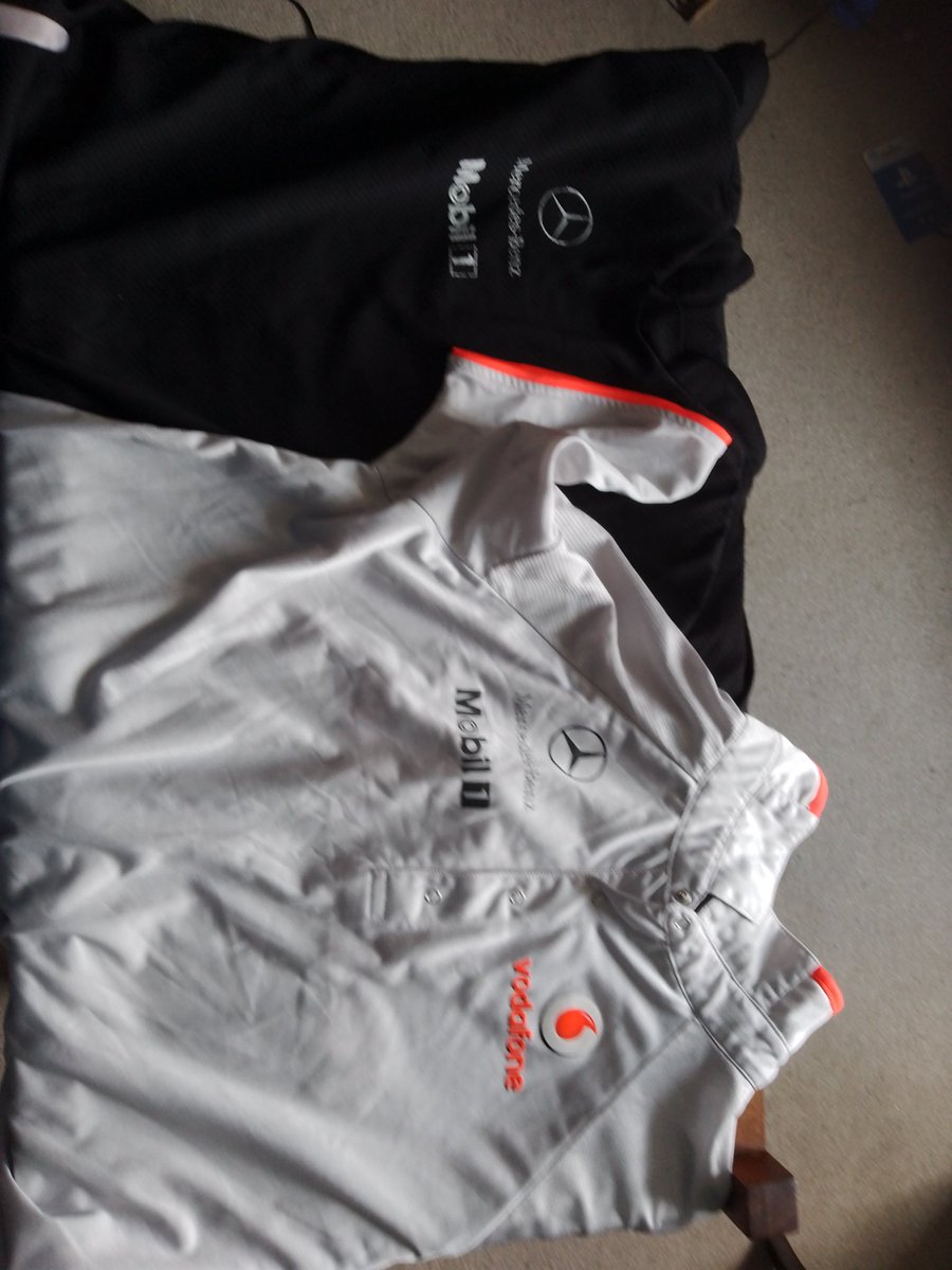 kpstanz's tweet photo. #mclaren #mercedea #button #hamilton tenner each, bargain! https://t.co/6RKasNlhkp