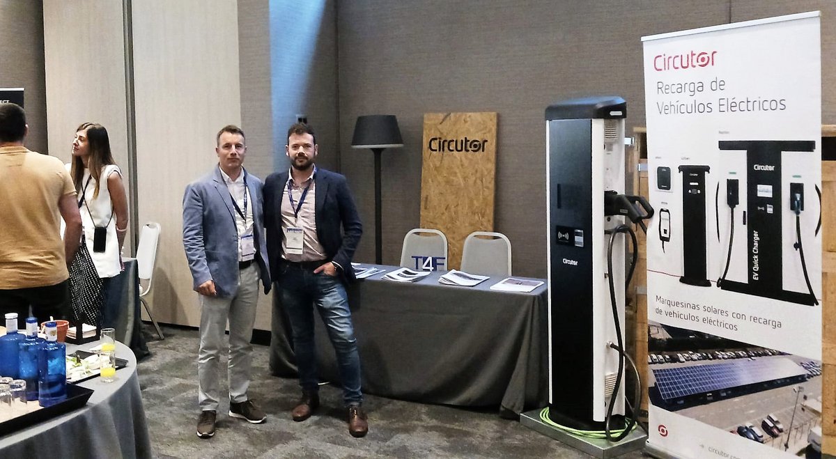 circutor's tweet image. Participamos en @tech4fleet , congreso internacional de tecnología para gestión de flotas, compartiendo con los asistentes los 7 pasos para electrificar una flota de vehículos y sus instalaciones. #VehículosEléctricos #MovilidadEléctrica #Tech4Fleet