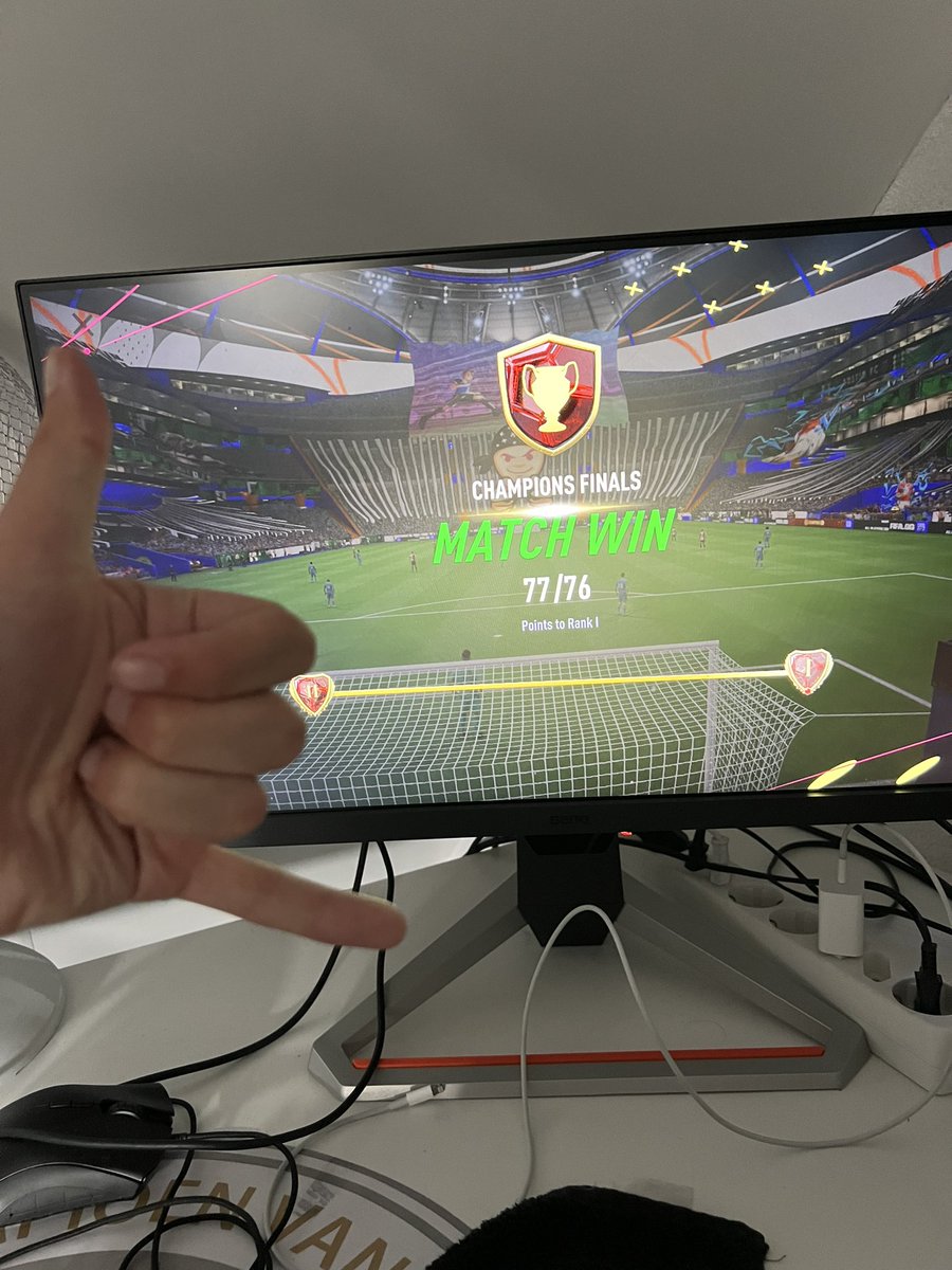 Cclever (WL SERVICE) tweet media