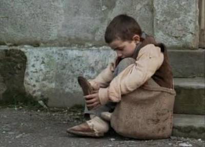 fraurolo121's tweet image. #Ciak🎬

L'albero degli zoccoli (1978)
Ermanno #Olmi /R.

"...E soprattutto cercate di volervi sempre bene, perché non c'è denaro al mondo che può pagare l'amore di due persone..."
Don Carlo

(Film che è un vero gioiello)