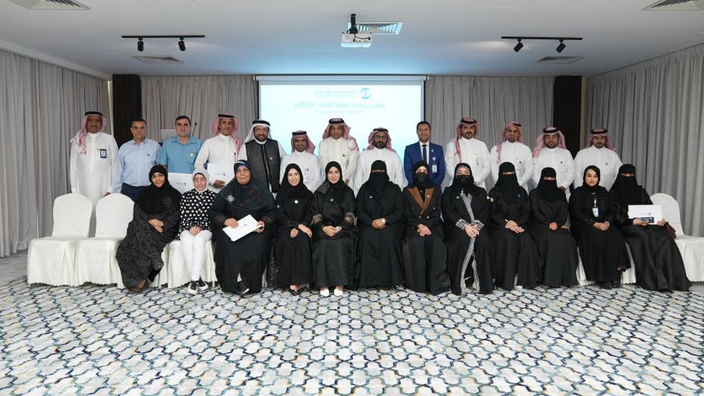 EhcLta's tweet photo. نبارك ل ١٧٥ متدرب من قادة 
منسوبي تجمع الشرقيه الصحي 
اتمامهم حقيبة القائد ( الدفعه الثانيه ) 
وذلك من خلال حضورهم ل١٤ ورشة تدريبيه لفترة ٧ اسابيع 

#تجمّع_الشرقية_الصحي .
#مركز_تدريب_القيادات
#صحة #قيادة #إدارة 
#وزارة_الصحة https://t.co/vh7GZq1M5H