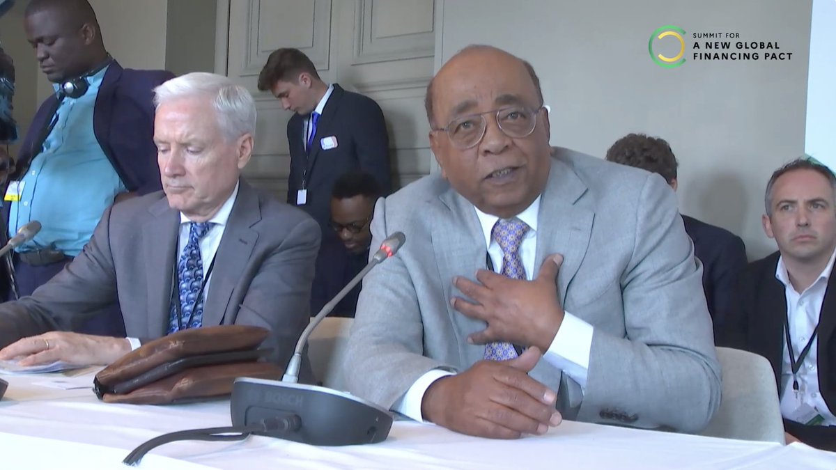 #BTeam leader Mo Ibrahim calls for a reset at a #ParisSummit side event on Africa’s Just Energy Future, citing the perverse challenge of high capital costs facing private sector investment in Africa’s urgent #greentransition.

#AfricaEuropeEarthshot #NewGlobalFinancingPact