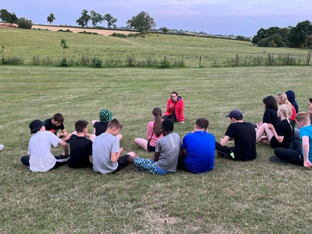 BrinsworthAcad1's tweet photo. A big shout out for the Duke Edinburgh Bronze students for completing their 14km practice expedition around Birchover last weekend. You were a credit to the Academy showing resilience throughout. Well Done! We look forward to the assessed Expedition in July! #TeamBrinsworth https://t.co/muiBGbrwZ0