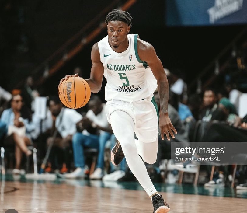 papaibr49407867's tweet photo. Le meneur de jeu des gabelous Jean Jacques Boissy va rejoindre l’Aurore Vitré Basket Bretagne ( Nationale 1 France pour trois ans !
#basket #kebetu #FreeSenegal #Asdouane @asdouanesbasket https://t.co/n9cliyGTOZ