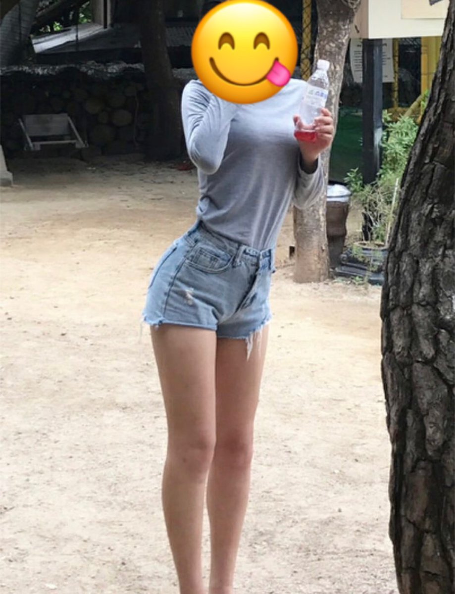 得意な 体 位 は、立 ちバックです。

ガンガン後ろから突いてくれるお兄さんはどこ？