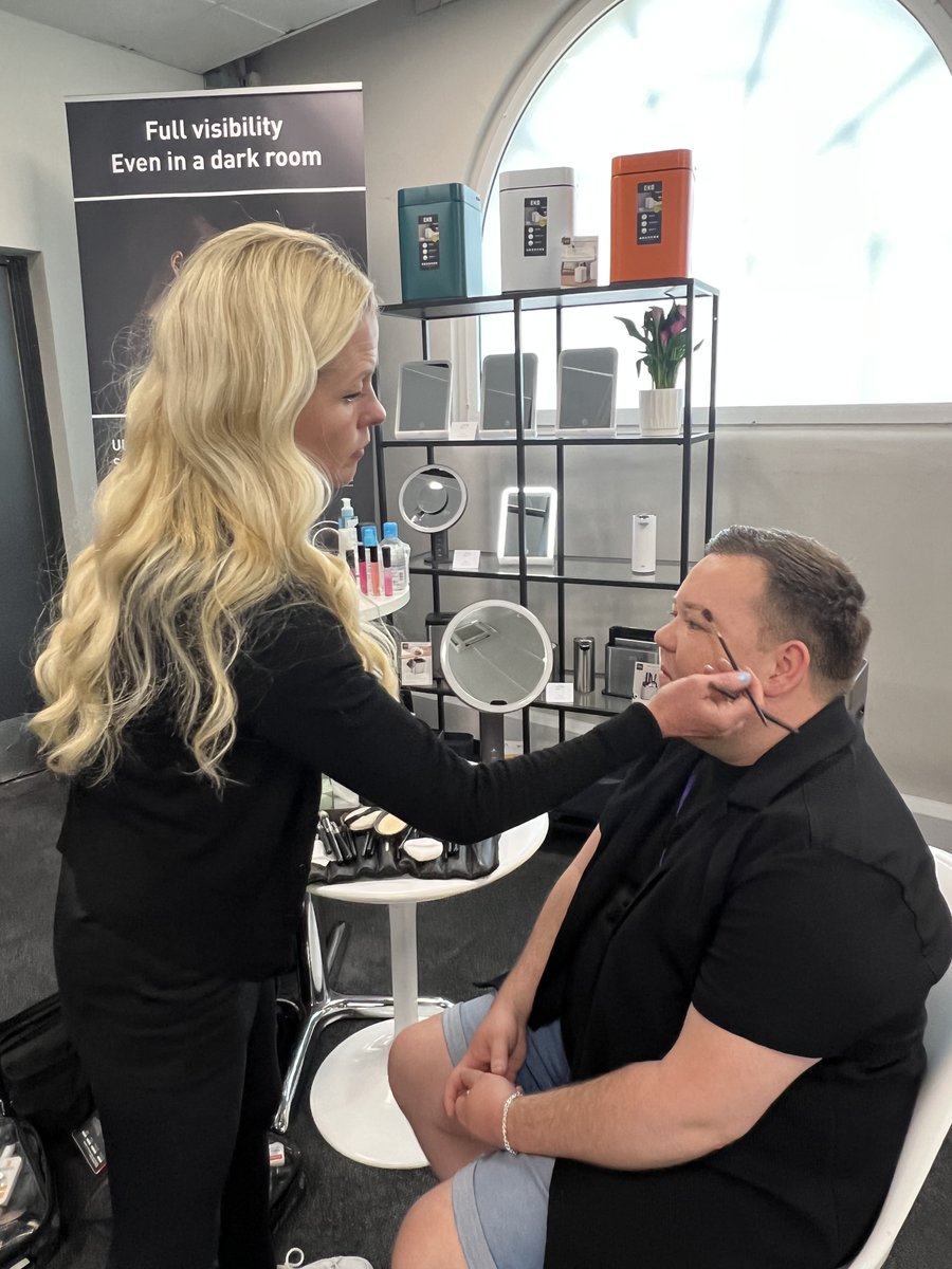 EKOhomeUK's tweet photo. @ExclusivelyShow ✨ https://t.co/dpga5NZZRU