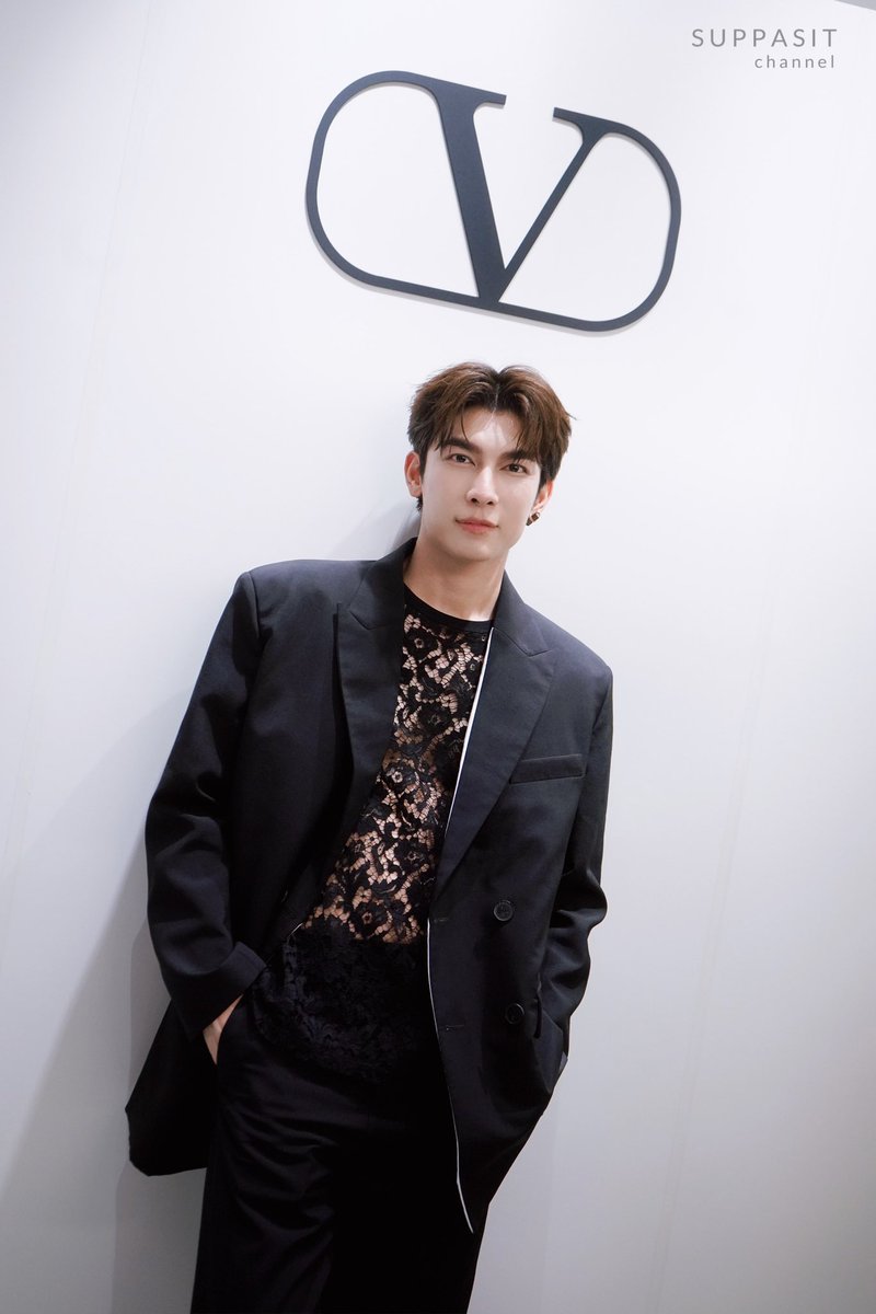 SolSkipperCo's tweet photo. เตรียมตัวเจอกันที่รวมพลนะคะ 😘

VALENTINO MEW POP IN

#ValentinoMensXMew
@MSuppasit https://t.co/1i9f2uo3Ka