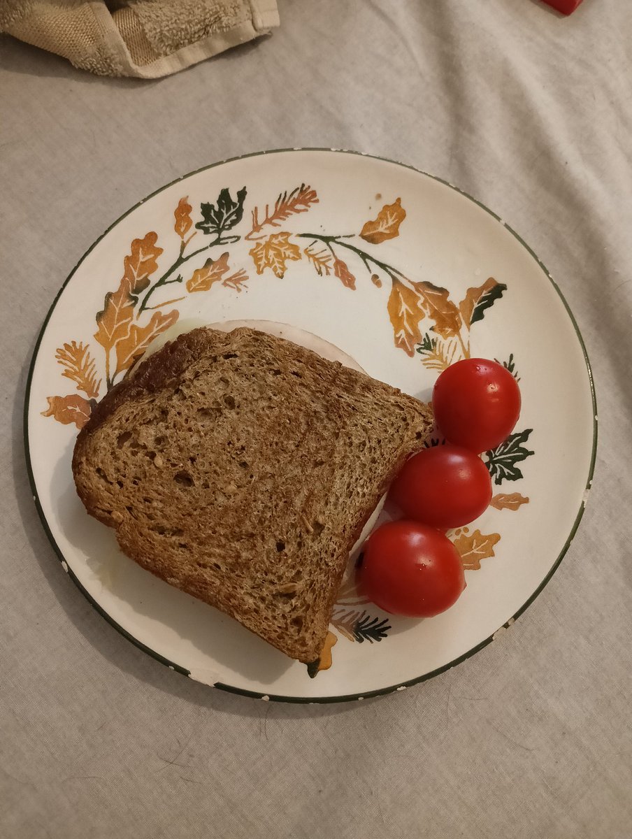 perfectisbones's tweet image. Lunch: 173 kcal