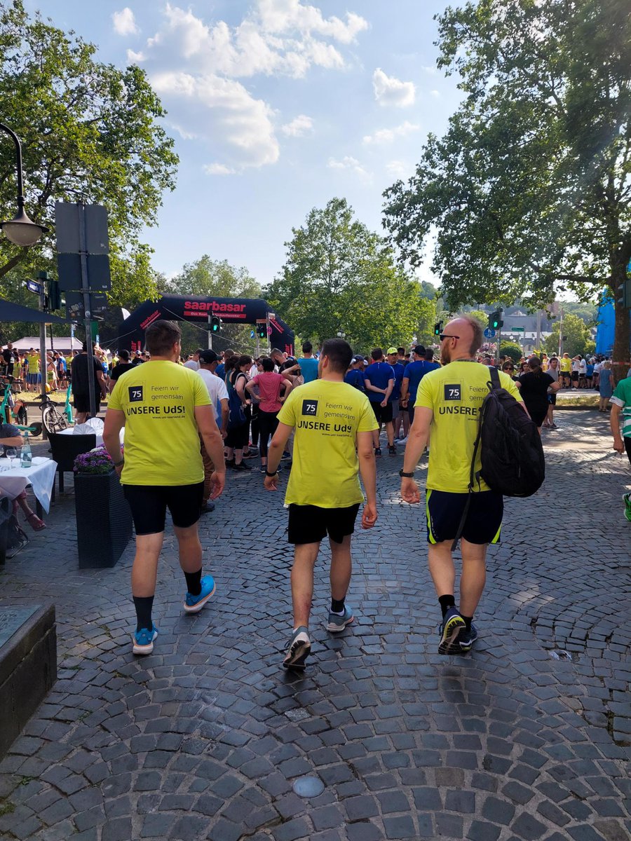 Vergangene Woche war die Fakultät R beim Saarbrücker Firmenlauf vertreten! Danke an alle, die für uns an den Start gegangen sind. 💪