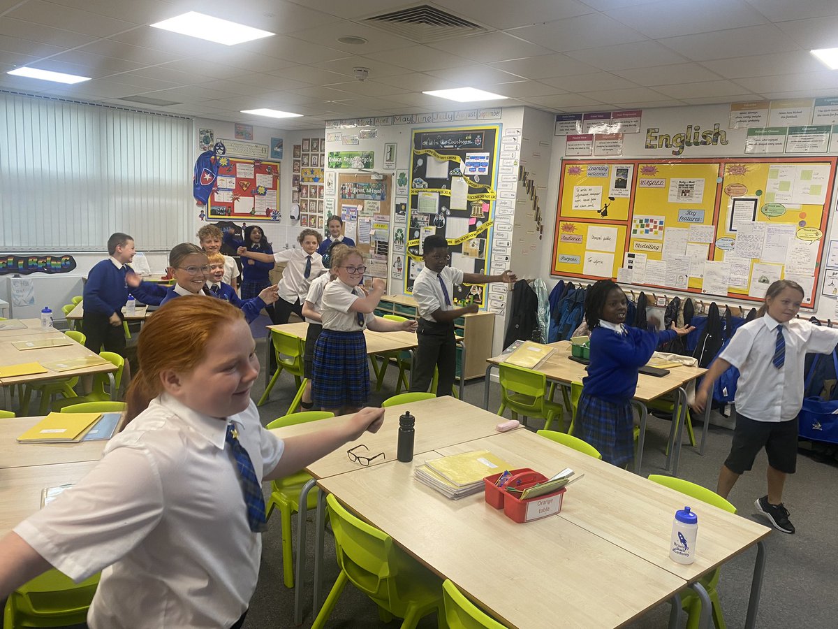 MissKLMarr's tweet photo. Nations sports week- dance challenge!   Great way to get our body moving and lots of giggles! We love Waka waka 🕺💃@bramley_park @Missjam2019 https://t.co/0KZJ0O4Y01