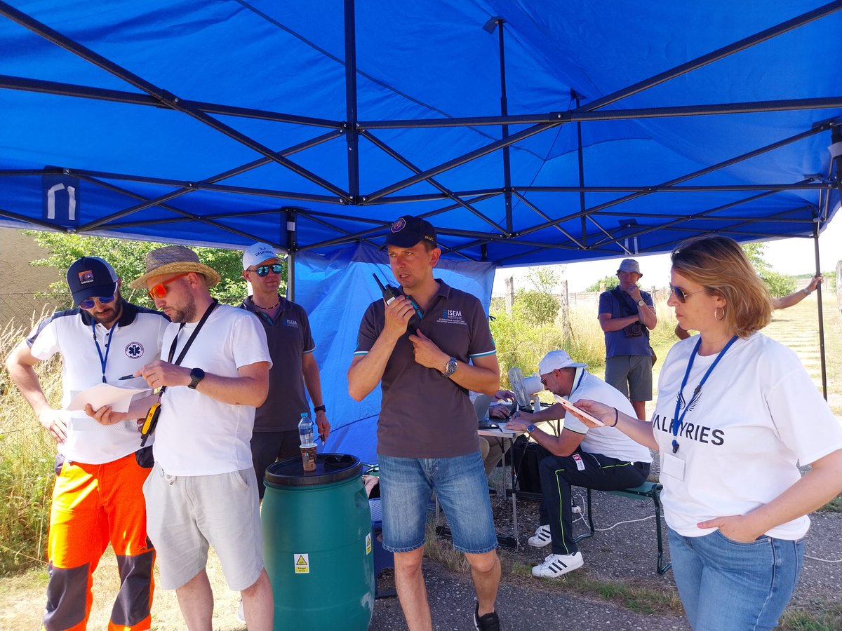 ValkyriesH2020's tweet photo. #C2 work in process and #Decontamination of #Enviro/#CBTN unit

#italy #slovakia #disaster #toxic #H2020 #HorizonEurope #emergencies #valkyriesh2020 https://t.co/C3dx02IFj3