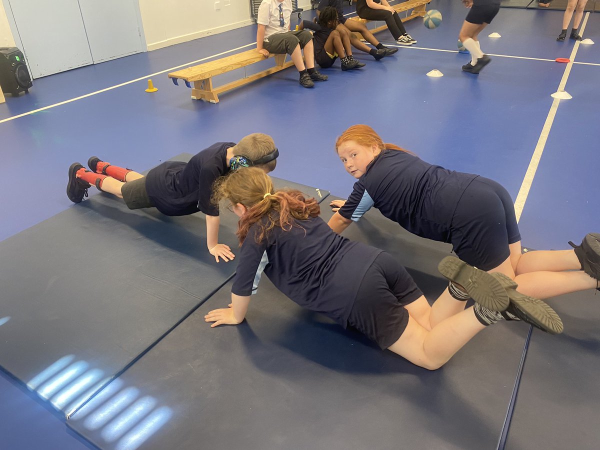 MissKLMarr's tweet photo. National sports week! Today we had a superb circuits work out with Mr Wingfield 💪🏻🏃🏻‍♀️🏃😅 one child said “It was hot, it was hard but it’s was great fun!” @bramley_park @Missjam2019 https://t.co/xZMskQ64P0