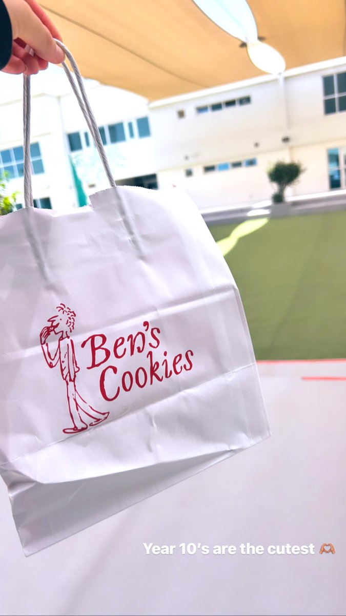 Miss Howarth PE tweet media