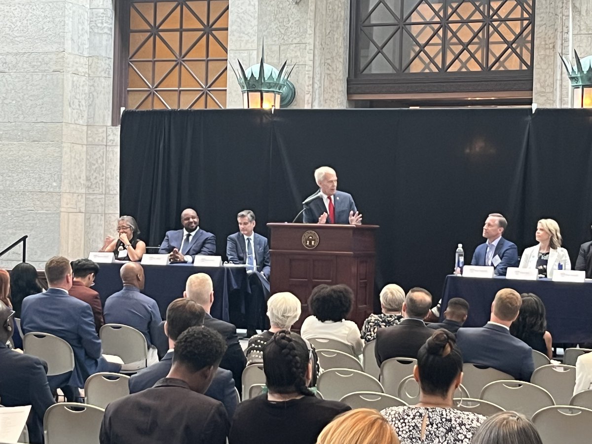 Thanks to everyone who turned out yesterday for our 5-year anniversary celebration at the #OhioStatehouse. Special shout out to <a href="/OhioHigherEd/">Ohio Higher Ed</a> Chancellor Randy Gardner and <a href="/WGU/">Western Governors U.</a> President <a href="/Pulsipher_WGU/">Scott Pulsipher</a>. All of us at WGU are committed to building on our great momentum in order to