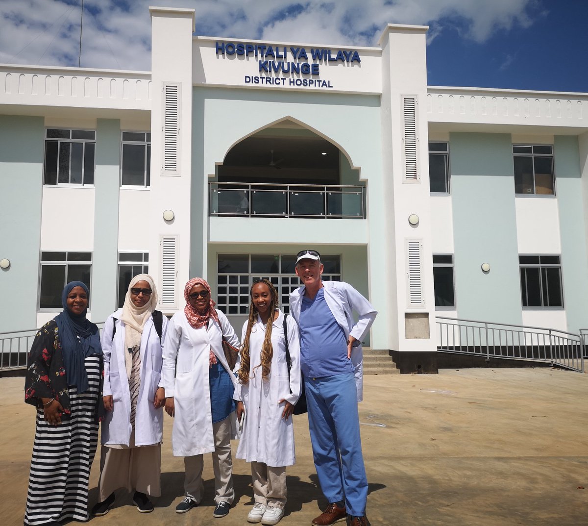 cliveryton's tweet photo. Another outreach clinic and teaching session, this time at Kivunge. Followed by a trip back to Matemwe where the colours are better than the ghostly food menu! #Matemwe #zanzibar #Tanzania https://t.co/T93figuid7