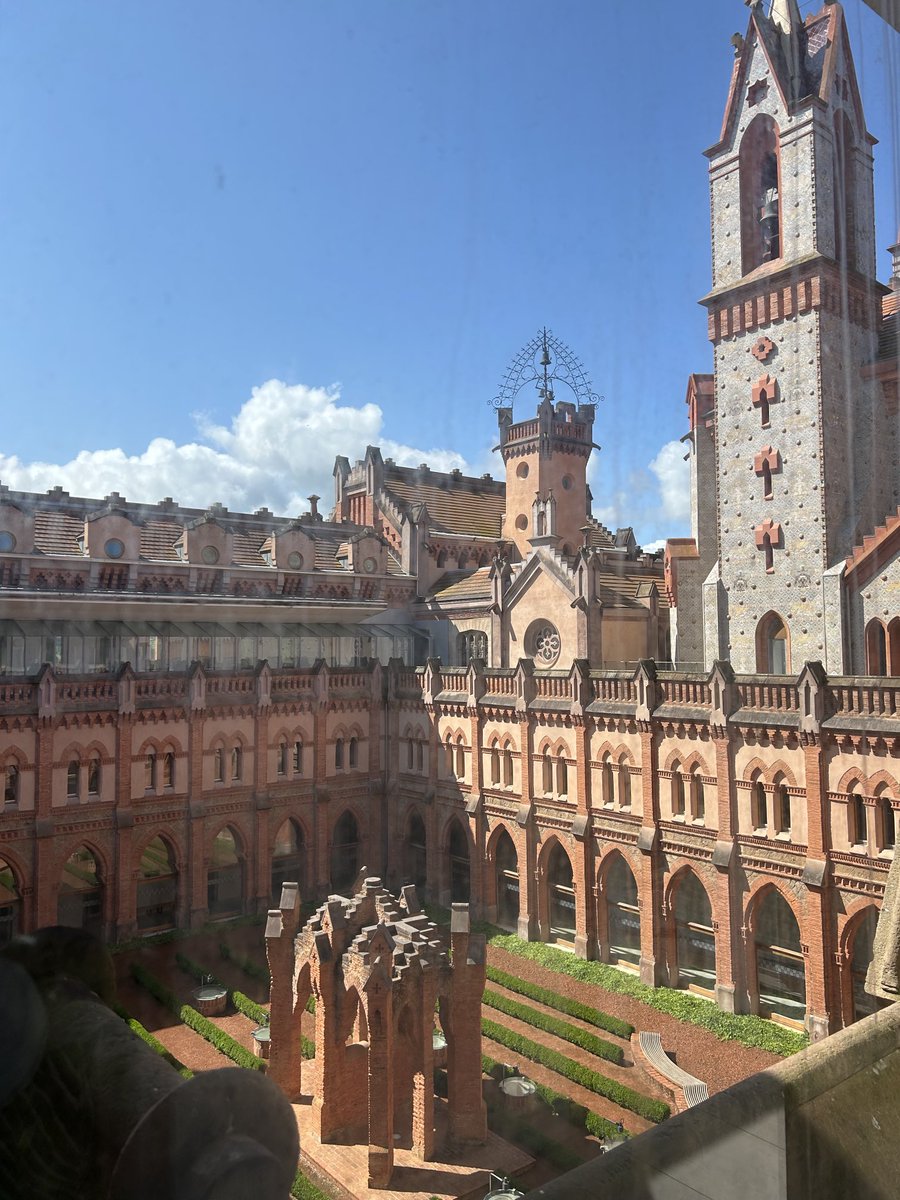 tzinr's tweet image. Antiguo Seminario Mayor de Comillas. #GenderEqualityPlans #EURegulation