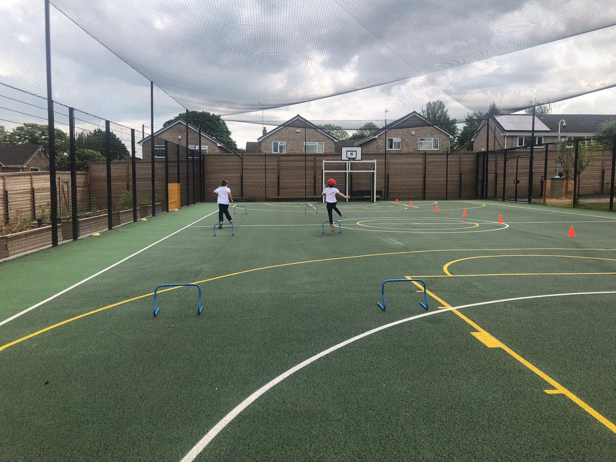 Euler_Academy's tweet photo. #ChestnutClass have had a super sports day today! Thank you so much to everyone who came and made it special 🏅 🏃‍♂️ https://t.co/25XKRDsn9W