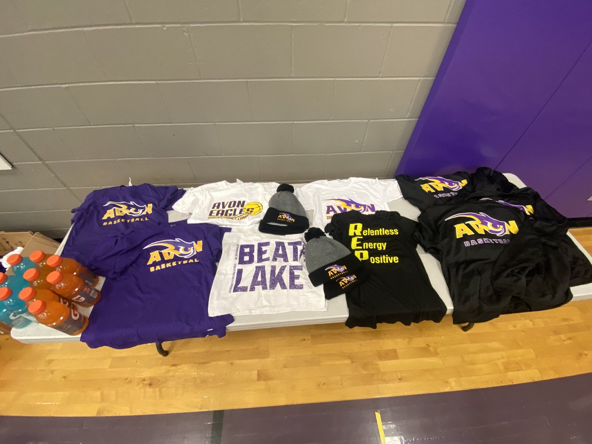 We have lots of ⁦<a href="/avonbasketball/">Avon Basketball</a>⁩ gear to give to our contest winners at camp today!