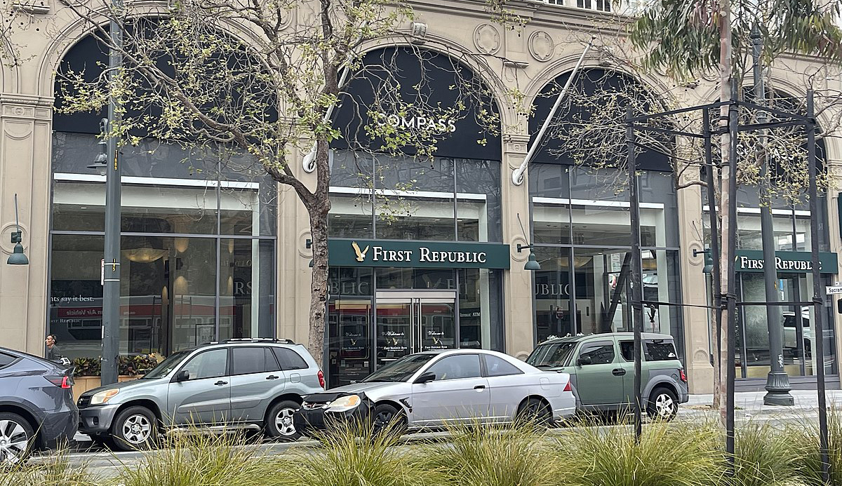 First Republic is the second largest bank failure in US history. Sandy Peters, CPA, CFA, parses First Republic's balance sheets to understand both the collapse and the subsequent takeover. buff.ly/3B5KdYw 

#fairvalue #financialreporting #bankfailure