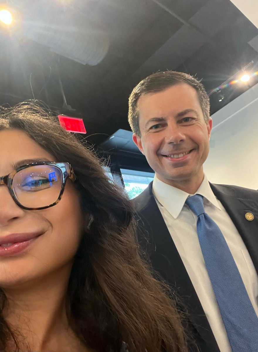 casually met pete buttigieg on this rainy morning. told him about this wild idea called high speed rails. said hes working on it