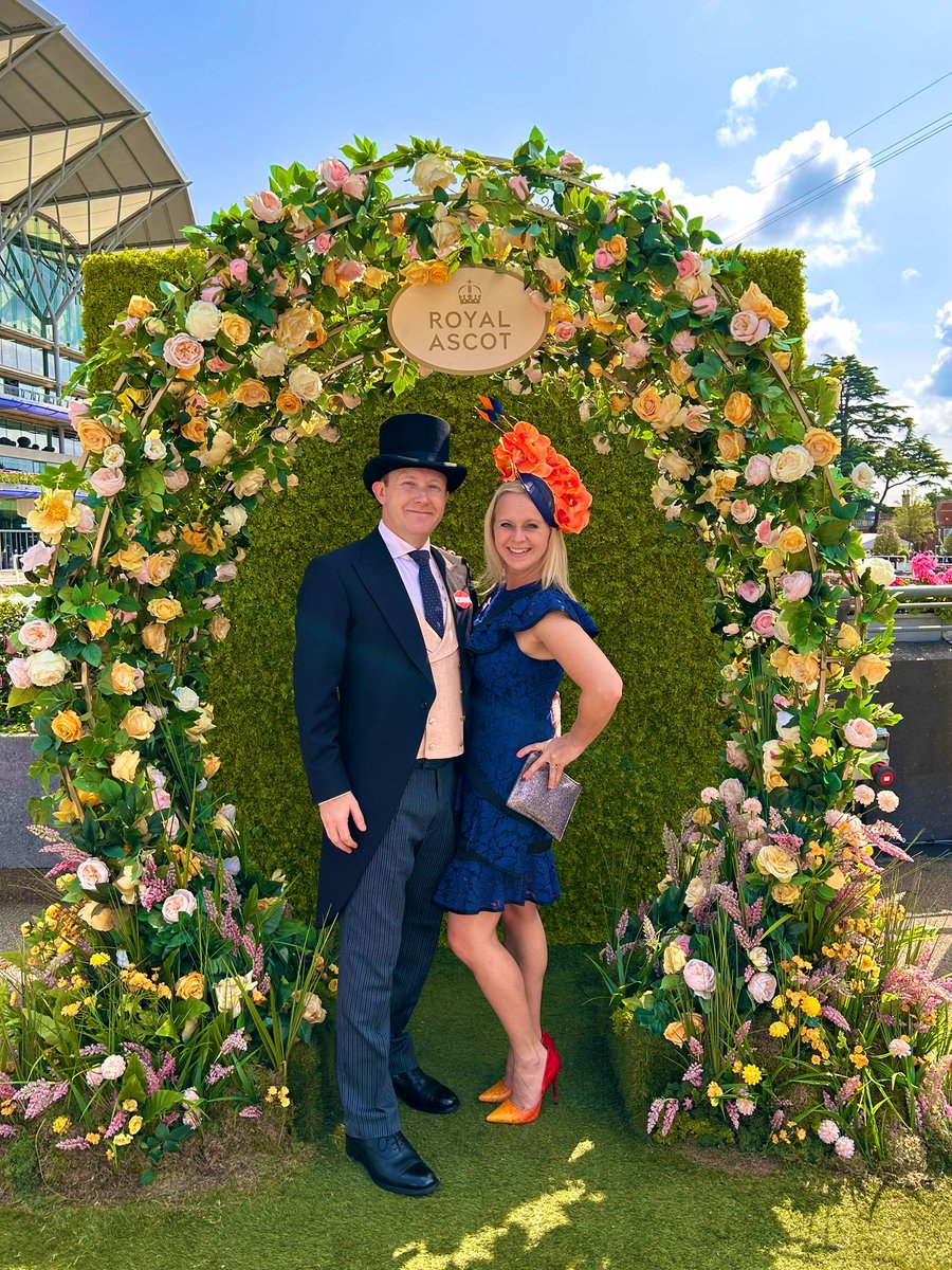 Bets are on! 🍾🥂🏇🏽 
#RoyalAscot2023 #LadiesDay