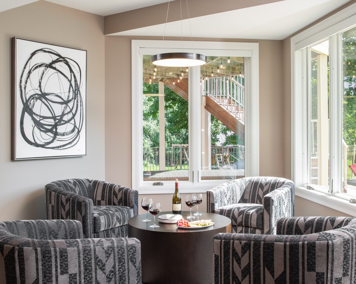 We love this stunning modern basement design by Minneapolis' <a href="/LiLuLisa/">Lisa Peck</a>. The modern aesthetics inspired by a boutique hotel lobby and fun entertainment-friendly aspects like the walk-up bar are our favorite features of this stylish space.

bit.ly/43Ri1p6