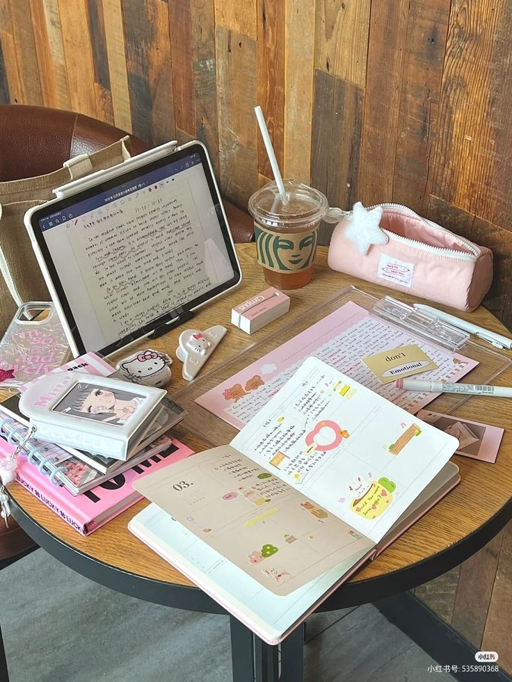 lonngdon's tweet photo. ˗ˏˋ꒰ 🍒  Helloo guys! i'm new at #studytwt so i'm looking for moots buat ngambis bareng ^_^

Lil facts abt me :
★ call me esha (she/her)
★ 09L 
★ 10th grade (soon)
★ loves kpop, kdrama, books, music and coffe ☕

help rt/like, thanks <33
[ #studytwt #AMBISVERSE #ambistwt ] https://t.co/Mbhcp2lKbM
