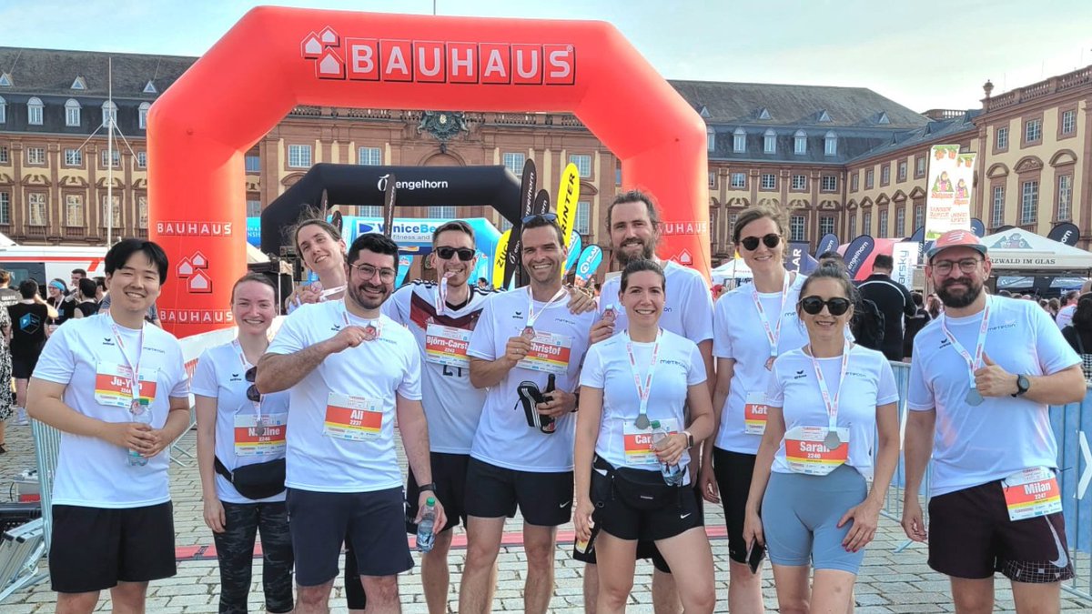 🏃‍♀️🏃‍♂️ 5 km durch unsere schöne #Quadratestadt #Mannheim beim #BauhausFirmenlauf. Es war uns ein Fest - Gemeinsam sind wir unschlagbar! 💪🤝

#TeamworkMakesTheDreamWork #Firmenlauf #BauhausFirmenlauf #Mannheim #Quadratestadt #Teamgeist #Zusammenhalt #FunatWork #Unternehmenskultur