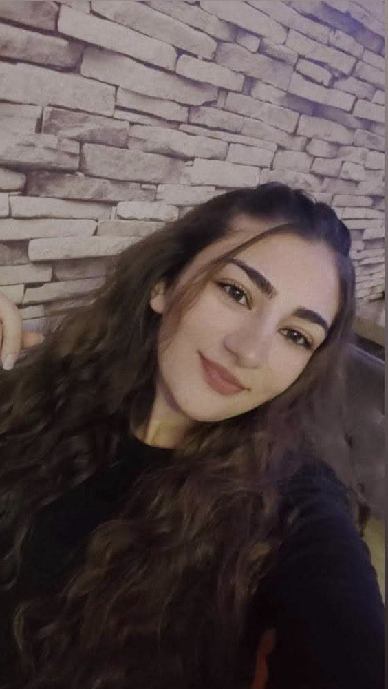 İmran Akyıldız

Kahramanmaraş Sütçü imam Üniversitesi Tıbbi Sekreterlik 1. sınıf öğrencisi imran Akyıldız, depreme Kahramanmaraş’ın Onikişubat ilçesinde yakalanarak hayatını kaybetti.

Başımız sağ olsun.