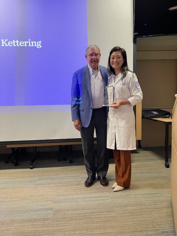 Congratulations to outgoing chief fellow and newest @UCSFUrology faculty member @CChuMD for receiving the inaugural Peter T Scardino leadership award! We are so proud of you and of all our outstanding graduates. Keep making us proud!!