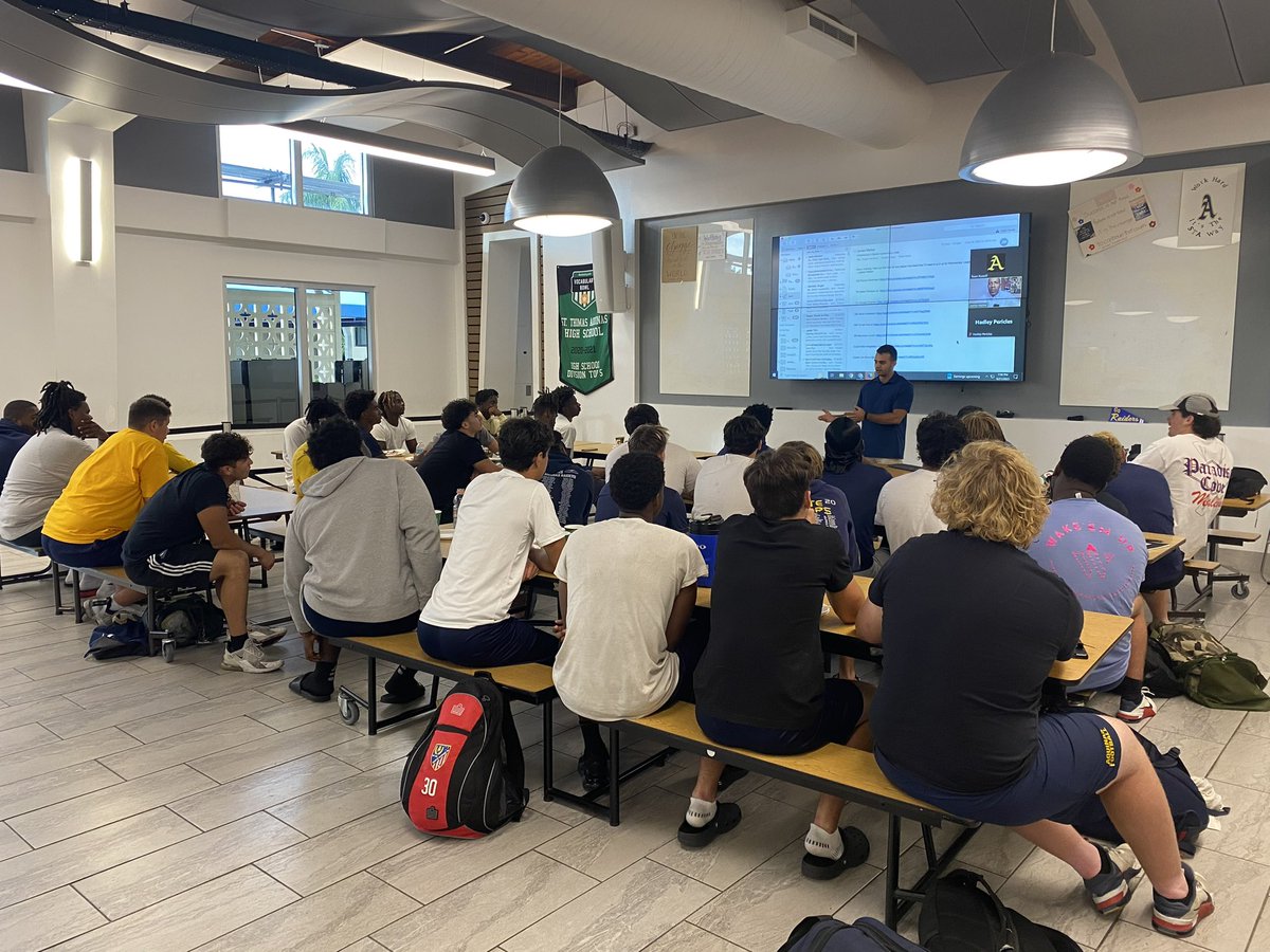 Aquinas Football (@sta_football) on Twitter photo 🔹🔸
SENIOR LEADERSHIP CLASS
🔹🔸
Thank you Daniel Lomba - Sports Agent @EAMGSports
#GoIdBlooded
#ChurchGang
#YouGoWeGo
<a href="/CoachHarriott/">Roger Harriott</a> 🔹🔸
SENIOR LEADERSHIP CLASS
🔹🔸
Thank you Daniel Lomba - Sports Agent @EAMGSports
#GoIdBlooded
#ChurchGang
#YouGoWeGo
<a href="/CoachHarriott/">Roger Harriott</a>