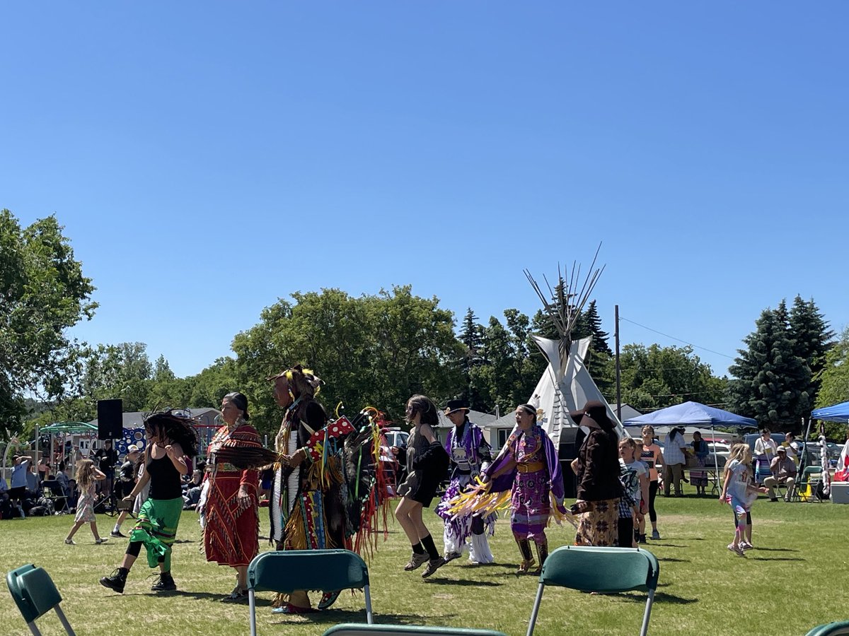 Grateful to celebrate National Indigenous People’s Day on June 21 on Treaty 4 Territory to honour our graduates. Thank you ⁦<a href="/BertFoxCHS/">Bert Fox</a>⁩ for hosting our ⁦<a href="/PrairieValleySD/">Prairie Valley School Division</a>⁩ Indigenous Graduation Powwow. Best of luck graduates!