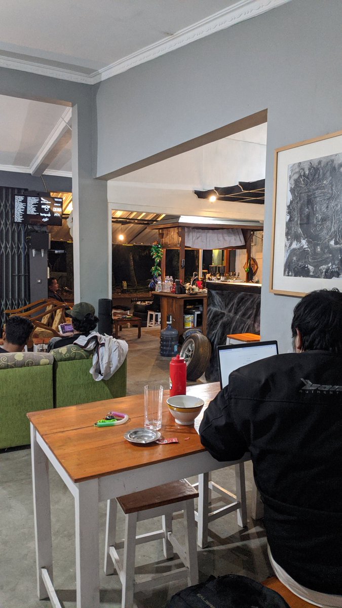 f4_jaR's tweet photo. #warkopkasnowo...
.
.
.
jam ngopi
☕ Waroeng Kopi Kasnowo (bio)
📍 Jl. Kawijo no. 5 Pengasih Kulon Progo DIY https://t.co/DY11l1aSzI