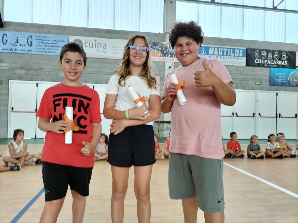 Escola Vall-llobrega tweet media