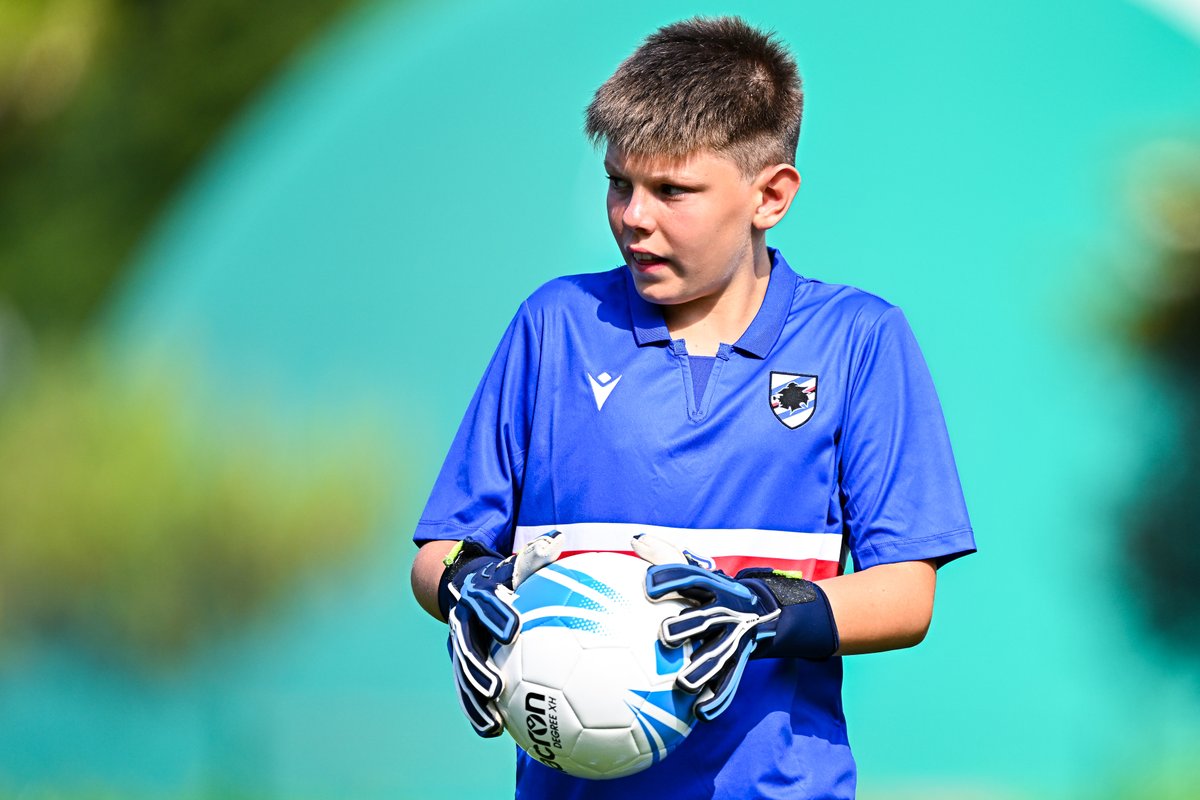 sampdoria's tweet photo. 📸 | GALLERY
#SampCamp, day 4️⃣
🔵⚪️🔴⚫️⚪️🔵 https://t.co/ZeKYuQYvYh