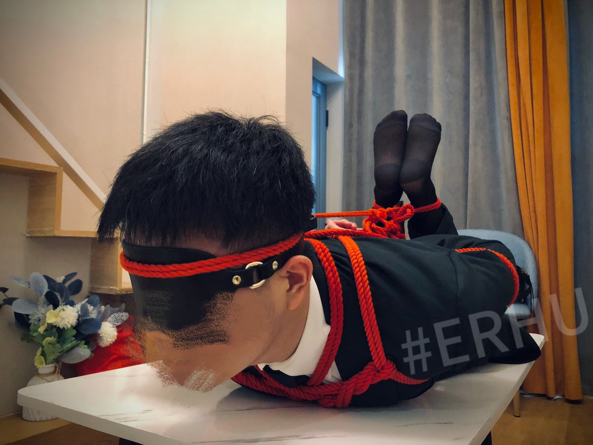 端午节送粽子，只限一个

勉强能拿出手吧❗️