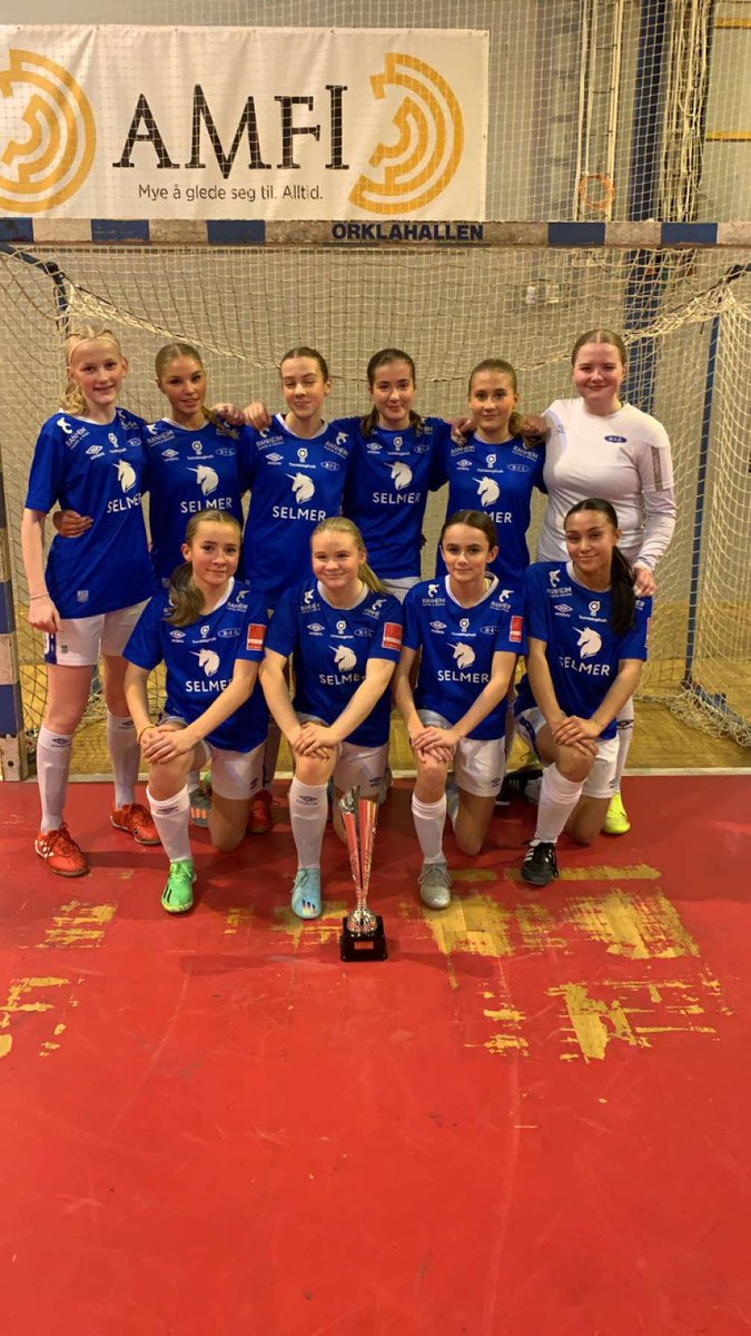 Ny milepæl for futsal på Ranheim✍🏻 Årsmøtet har vedtatt futsal som ny særidrett. Nytt styre på plass. Her skal det forvaltes mye aktivitet, mange ivrige ungdommer, frivillige, futsalturnering, egen aktivitetsvei og mye god kvalitetstid i egen futsalstue i vår store futsalklubb.