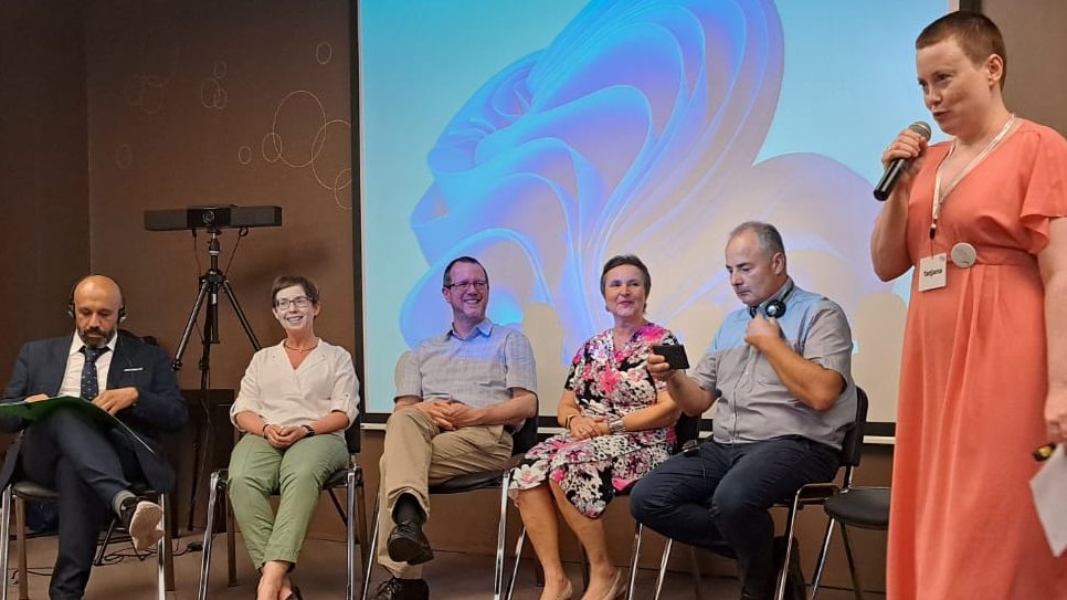 ToValidate's tweet image. What an amazing #ErasmusPlus journey!

@EugeniCarlo @RBernabeCaro @dilo_facil @dc_dejica #TatjjanaKnapp and #GabrielleSauberer are the leaders of T2V project in their respective countries: #Italy #Germany #Spain #Austria #Romania #Slovenia

Very proud of your work! 🙌Congrats! 👏