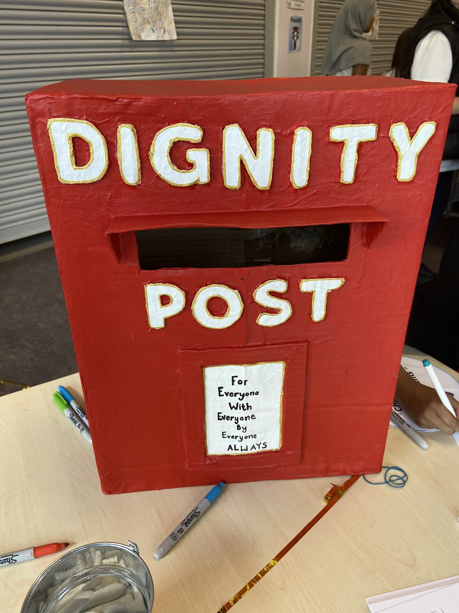 DundeeHWB1's tweet image. An exciting start to ‘Dundee Dignity Day’ @RosebankPS with @GlebelandsPS @densroadps #DundeeLearning