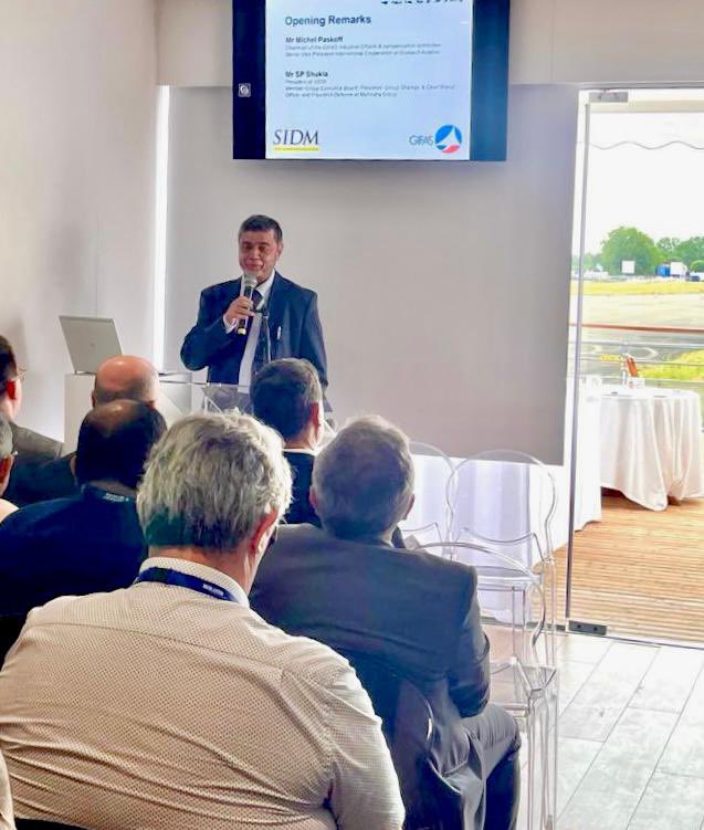 🔴Society of Indian Defence Manufacturers (#SIDM) delegation engaged in a set of B2B meetings with senior leadership of #DassaultAviation, followed by a visit to the #Rafale Jet on display at #ParisAirShow 2023