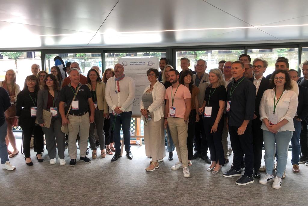 Union des Industries Textiles (@uitfrance) on Twitter photo Aujourd'hui, 80 acteurs de filières lin et chanvre se sont réunis à Paris pour échanger sur les problématiques de ces filières 100% made in France.
Une rencontre organisée par l' <a href="/UITFrance/">Union des Industries Textiles</a> (avec la participation d'<a href="/OLDUCAT/">Olivier Ducatillion</a>) et <a href="/InterChanvre/">InterChanvre</a> 💪
La matinée d'ateliers Aujourd'hui, 80 acteurs de filières lin et chanvre se sont réunis à Paris pour échanger sur les problématiques de ces filières 100% made in France.
Une rencontre organisée par l' <a href="/UITFrance/">Union des Industries Textiles</a> (avec la participation d'<a href="/OLDUCAT/">Olivier Ducatillion</a>) et <a href="/InterChanvre/">InterChanvre</a> 💪
La matinée d'ateliers