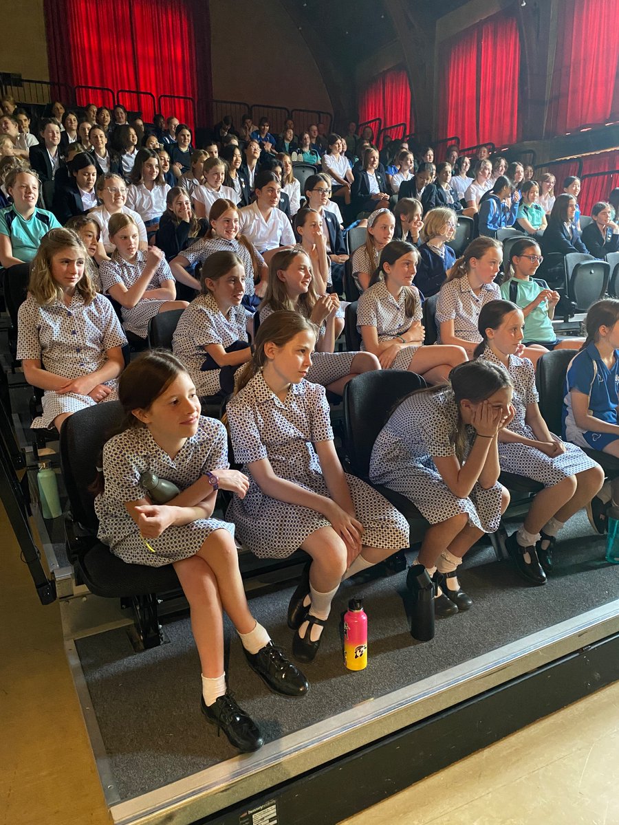 RHSBLanguages's tweet photo. Yesterday, Year 6, 7 and 8 enjoyed a very entertaining French play called ´La Maison Hantée’ by #Onatti https://t.co/H6TPVzoJ6S