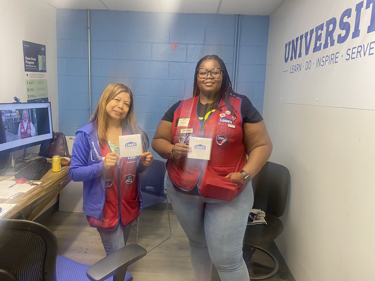 My first spot light as a ASM a little group but informative, Marilou and Tiffany, both awesome specialist with great SPH they both are a credit to the company you guys rock!!!