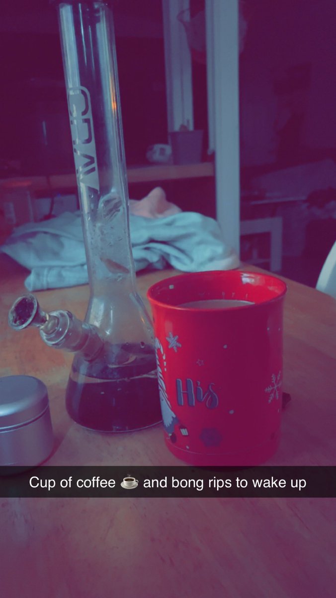 OG_BubbaArchie's tweet image. Praise Jesus bong rips and coffee #CannabisCommunity #Mmemberville #bongrips #coffee
